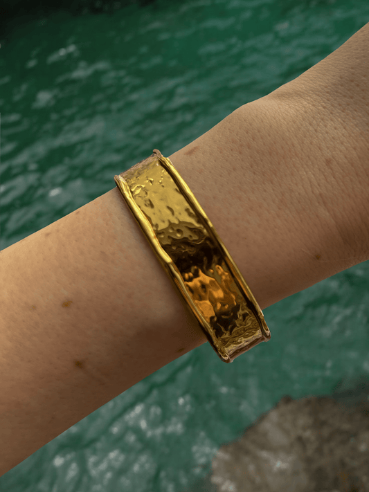 Cyrus Bangle - GoldANTISOCIAL