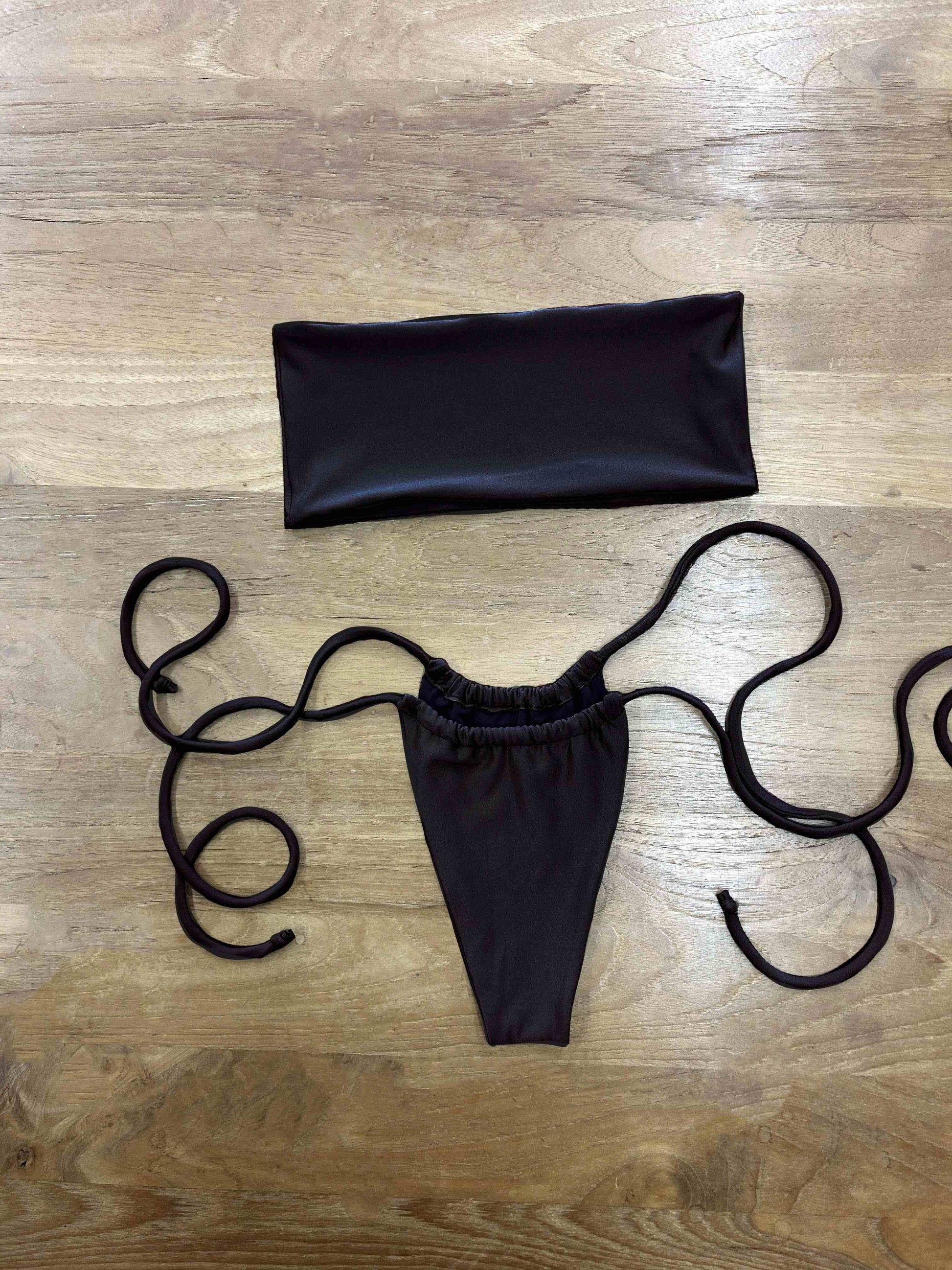 Raya Bandeau Bikini - BlackANTISOCIAL